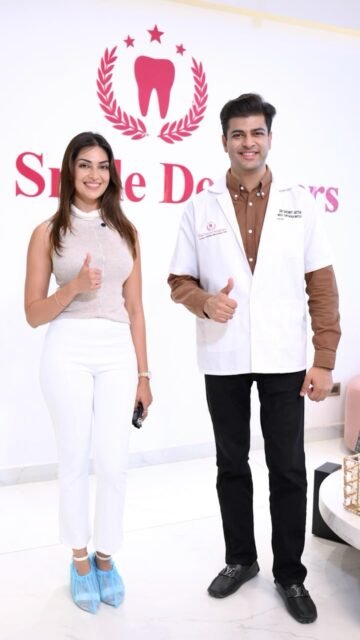 From Invisalign to Veneers — Every Detail Matters! 😍
Watch Dr. Shobit Sethi explain to @yesha_sagar how her smile will look after Invisalign and veneers, with careful planning to match her facial features and overall appearance.
A beautiful smile is not just about straight, white teeth. It’s about facial harmony, tooth proportions, symmetry, and the right shade that complements your natural beauty.
This is why smile planning matters! Every detail is considered before creating a smile that looks balanced, natural, and uniquely yours. ✨
Trusted by celebrities for his expertise in smile design, Dr. Shobit Sethi focuses on creating smiles that complement each person’s face and personality.
Looking for the Best Dentist in Chandigarh or a Top Dentist in Chandigarh for Invisalign and veneers? Discover the art of personalized smile design at The Smile Designers.
📍 The Smile Designers
Mohali | Chandigarh
#BestDentistInChandigarh #TopDentistInChandigarh #DrShobitSethi #YeshaSagar #TheSmileDesigners